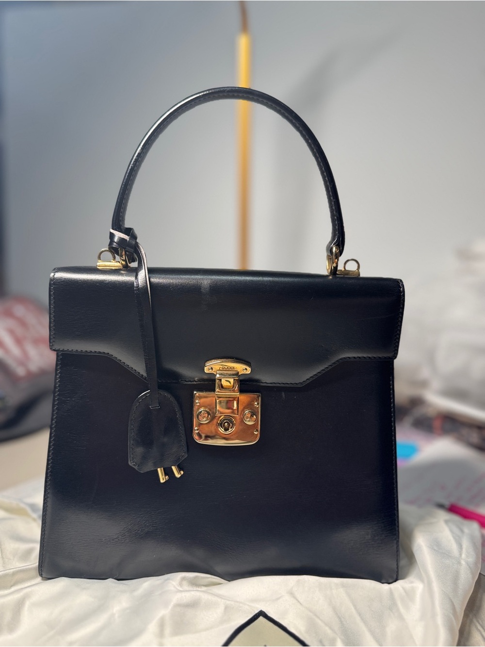 Gucci Black Leather Top-Handle Crossbody with Gold Lock vintage Lady Lock
